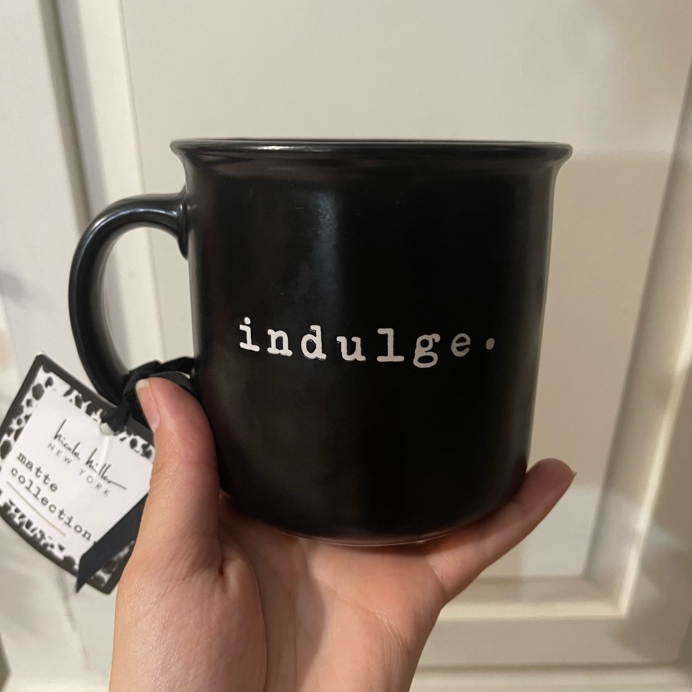 Nicole Miller NWT Black Ceramic Mug